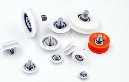 BSU68622-8C2L8M6 M6x22x8mm Chemical-Resistant Plastic Bearing with M6 Screw for Cleaning Equipment.jpg
